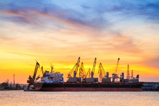 Dva ukrajinské prístavy obnovili po ruských útokoch vývoz potravín, prístav v Odese je ešte stále uzavretý