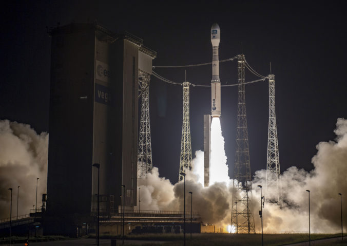 Štart európskej rakety Vega-C zlyhal po necelých troch minútach, príčiny zatiaľ nie sú známe
