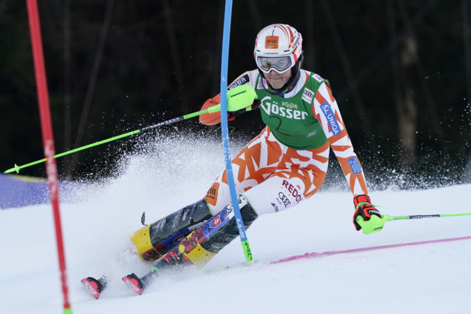 Shiffrinová v prvom kole slalomu v Semmeringu deklasovala súperky, Vlhová stráca sekundu