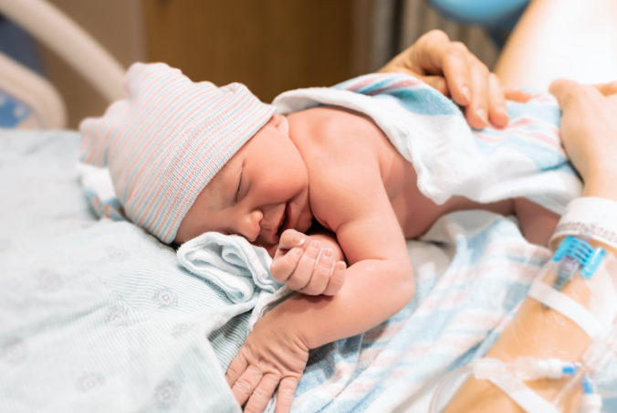 Prvé bábätko roku 2023 sa narodilo v Žiline