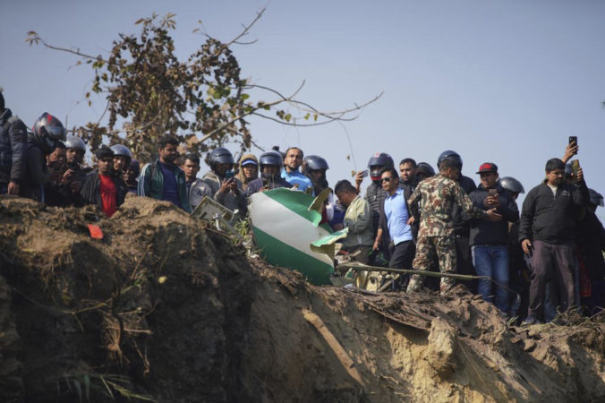 Havária lietadla v Nepále si vyžiadala život najmenej 32 ľudí