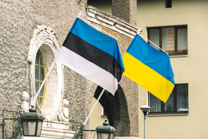 Estónsko pošle Ukrajine doteraz najväčší balík pomoci, okrem húfnic dostanú aj cez sto protitankových zbraní Carl Gustaf
