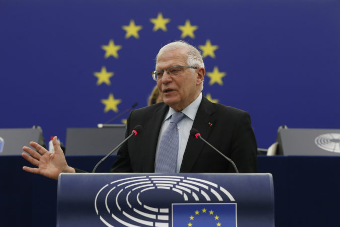 Ukrajina musí vyhrať túto vojnu, vyhlásil Borrell a EÚ posiela ďalšiu vojenskú pomoc za 500 miliónov eur