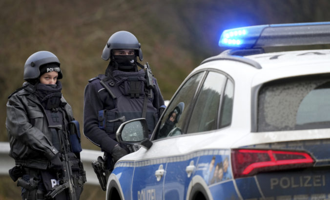 V Nemecku obvinili skupinu ľudí z vytvorenia teroristickej organizácie, plánovali občiansku vojnu
