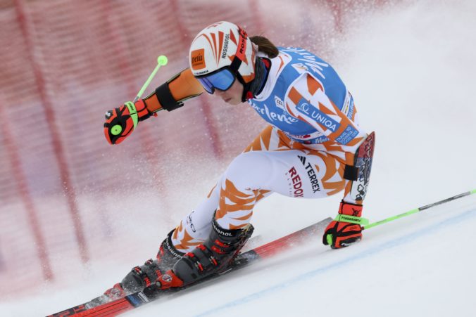 Vlhová ide obrovský slalom v Kronplatzi, v prvom kole na Shiffrinovú stratila sekundu