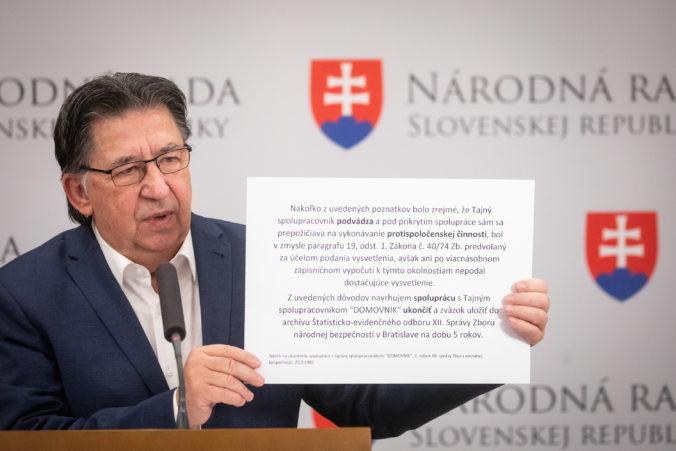 Spoluprácu som eštébakom sľúbil, nikdy som ju však nevykonával, obhajuje sa Budaj Spoluprácu som eštébakom sľúbil, nikdy som ju však nevykonával, obhajuje sa Budaj