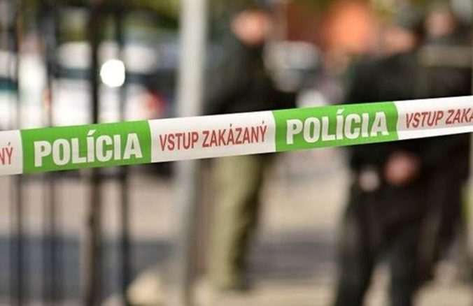 Polícia vyšetruje vraždu v Bratislave, muža našla v byte bez známok života