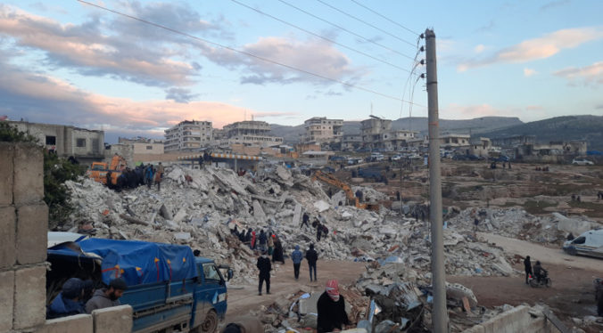 Tesco posiela finančnú a materiálnu pomoc ľuďom v Turecku a Sýrii