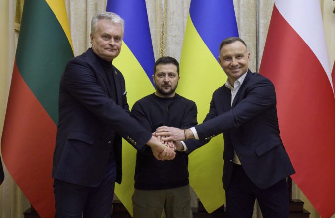 Zelenskyj diskutoval s prezidentom Dudom o ďalšej podpore, poďakoval aj za starostlivosť o ukrajinských utečencov