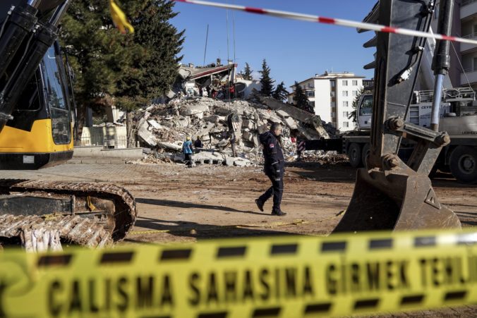 Turecko zasiahlo ďalšie zemetrasenie, tentoraz s magnitúdom 6,4