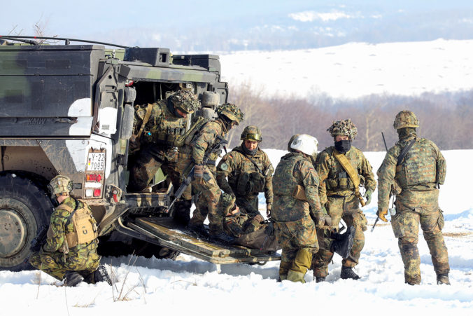 Vojaci sa v najbližších dňoch zúčastnia cvičenia Slovenský štít v Lešti, v zostave je zaradená aj Mnohonárodná bojová skupina NATO