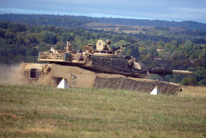 Pentagon urýchli dodávky tankov Abrams Ukrajine, poslať chce starší model M1A1