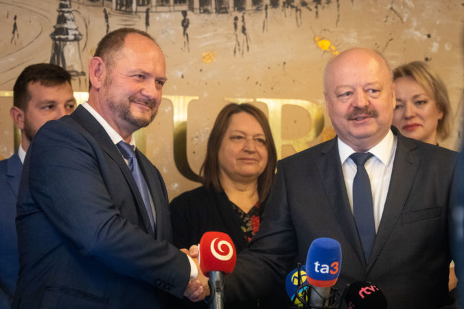 Spoločnú kandidátku oznámili Občianski demokrati Slovenska s Maďarským fórom, ktoré ukončilo rokovania o spolupráci s Alianciou