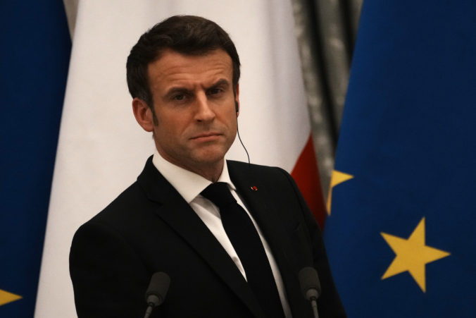 Francúzi pôjdu do dôchodku neskôr, odbory sa zaviazali na pokračovanie v opozícii voči reforme 