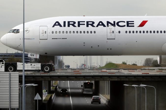 Súd zbavil spoločnosti Airbus a Air France obvinení pre haváriu lietadla v roku 2009, pri ktorej zahynuli aj Slováci