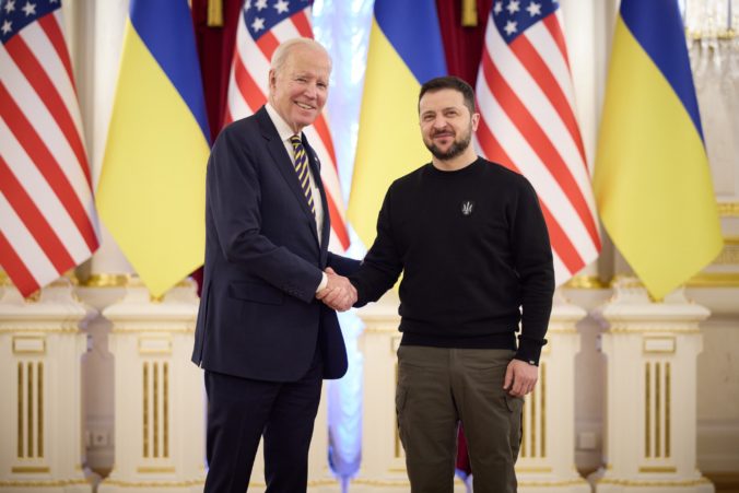 Spojené štáty poskytnú Ukrajine ďalšiu vojenskú pomoc v hodnote 325 miliónov dolárov aj muníciu pre raketomety HIMARS