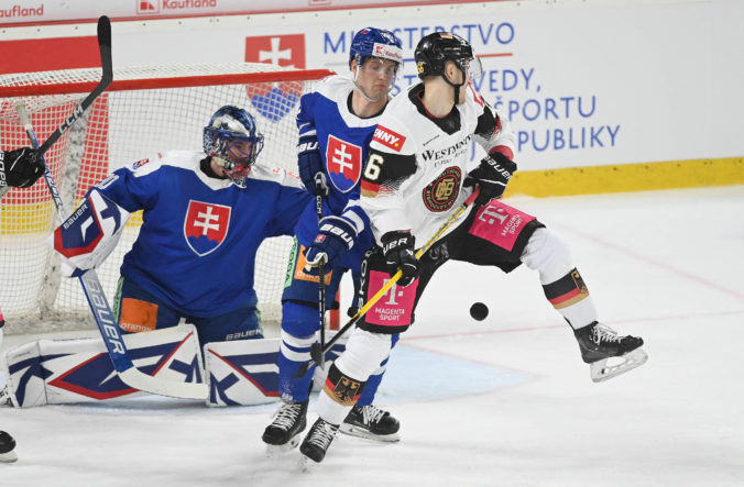 Slováci v príprave na majstrovstvá sveta neudržali dvojgólový náskok, s Nemcami prehrali po predĺžení
