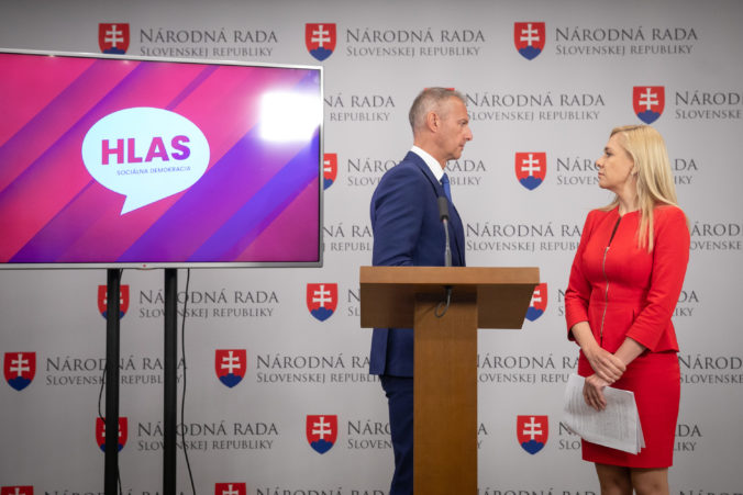 Budova v Rači je administratívna a nemôže sa využívať na ubytovanie policajtov, tvrdí Saková (video) Budova v Rači je administratívna a nemôže sa využívať na ubytovanie policajtov, tvrdí Saková (video)