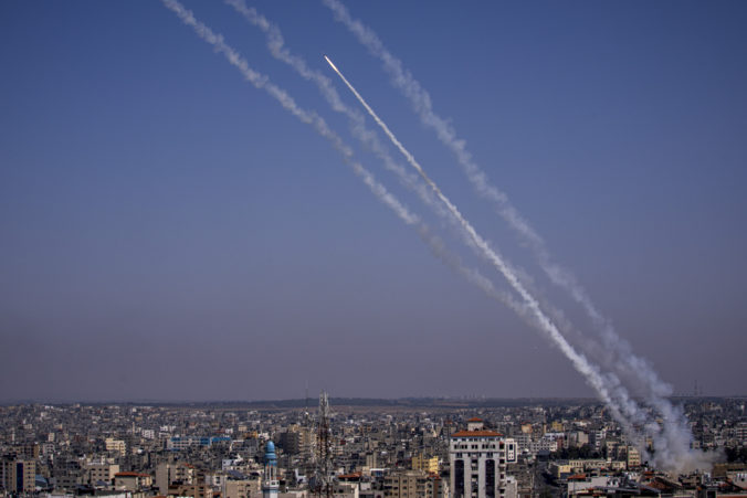Raketové útoky v Pásme Gazy: Izraelský nálet zabil veliteľa Palestínskeho islamského džihádu (video+foto)