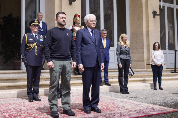 Meloniová a Mattarella sa stretli s prezidentom Zelenským, rokovali o možnostiach vojenskej a finančnej podpory
