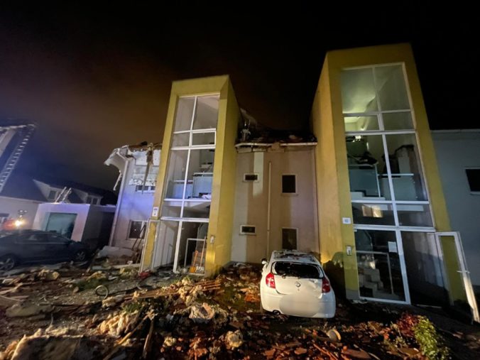 Poškodenú bytovku na Potočnej ulici v Bielom kostole musia zbúrať, bývali v nej najmä mladé rodiny