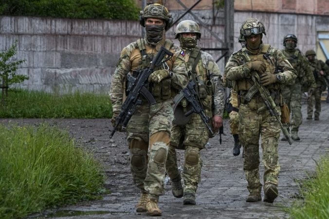 Na juhu Ukrajiny sa na obranu pripravuje vyše 150-tisíc ruských vojakov, tvrdí ukrajinská vojenská rozviedka