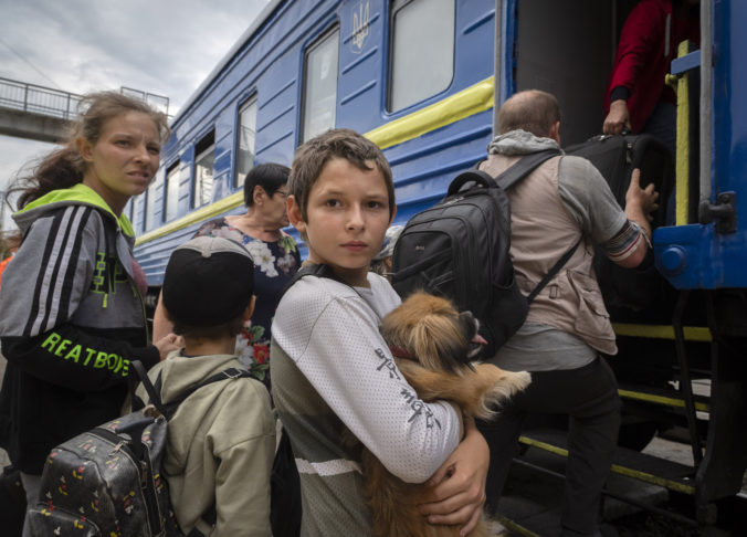 Rusi deportovaným ukrajinským deťom menia identitu, chcú ich násilne rusifikovať