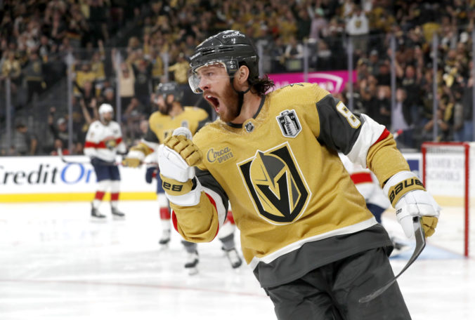 Vegas Golden Knights vyhrali aj druhé finále NHL, séria sa sťahuje na ľad Floridy (video)
