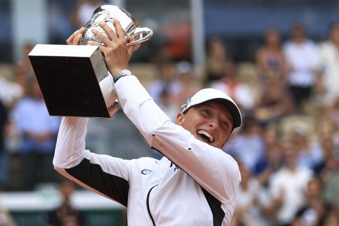 Iga Swiateková získala svoj tretí titul na Roland Garros, ale Češka Muchová ho jej nedala zadarmo
