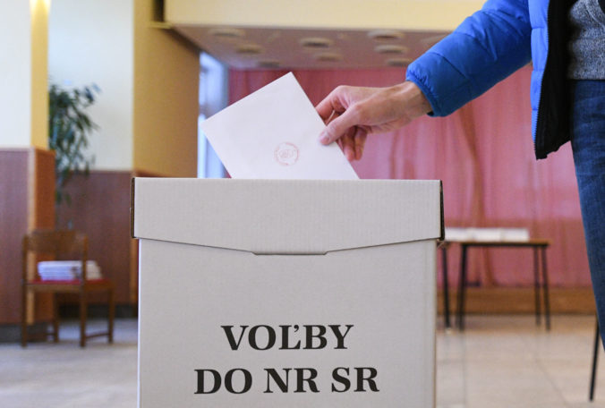 Predčasné voľby na Slovensku nás budú stáť viac než 16 miliónov eur. Odkiaľ na to pôjdu peniaze?