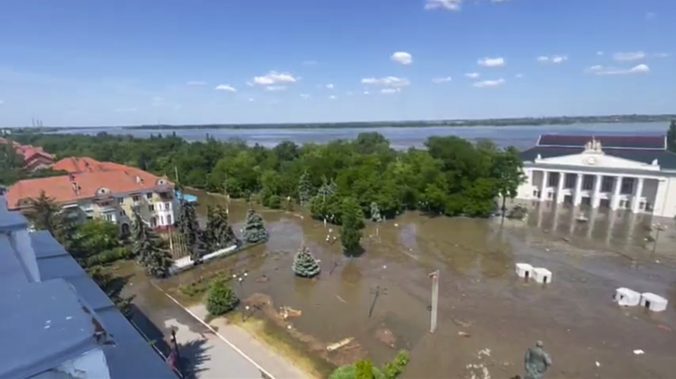 Ukrajina zahájila výstavbu 150-kilometrového vodovodu pre oblasti zasiahnuté kolapsom Kachovskej priehrady