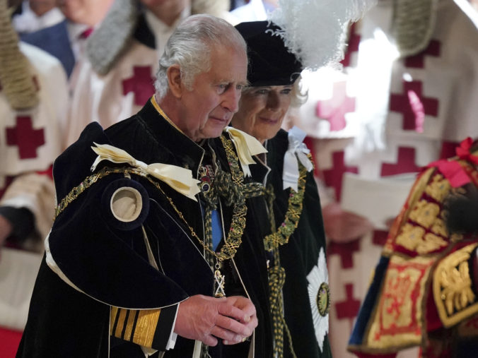 Na počesť britského kráľa Karola III. usporiadali Škóti vlastné korunovačné slávnosti