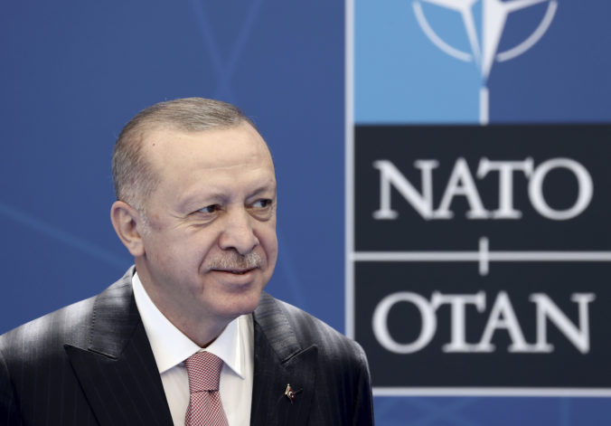 Erdogan podmienil vstup Švédska do NATO, žiada „otvoriť cestu“ do EÚ