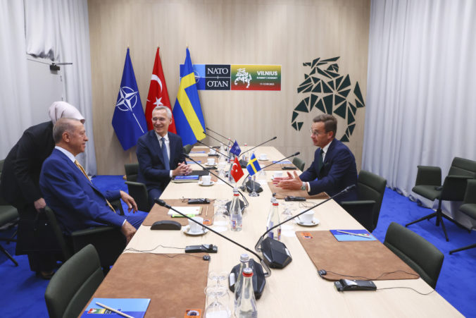 Jednotu NATO testujú viaceré výzvy, na summite vo Vilniuse rozhodnú aj o Ukrajine a Švédsku