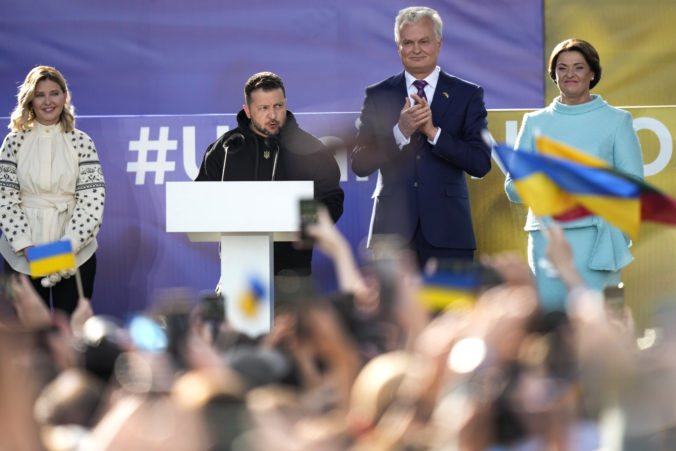 Ukrajina spraví NATO silnejším a bude chrániť svoju slobodu a slobodu Európy, vyhlásil Zelenskyj vo Vilniuse