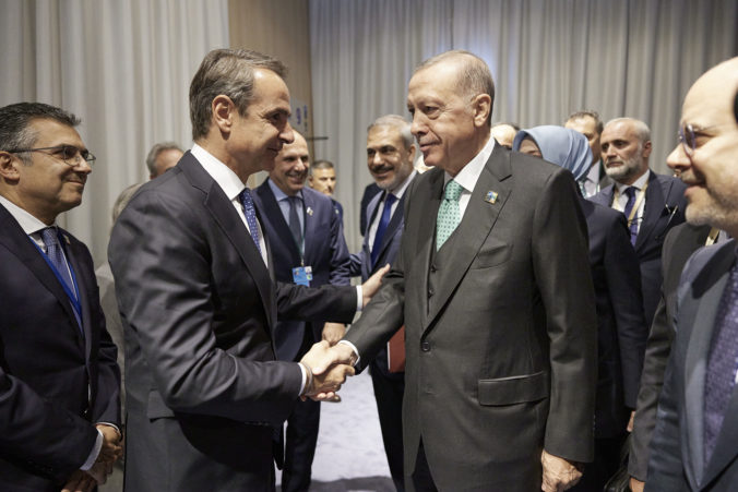 Predstavitelia Grécka a Turecka absolvovali hodinové rokovanie, sú pripravení prekonať dlhodobé spory