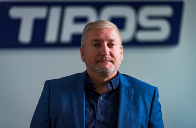 Bývalý šéf Tiposu Kaňka dostal rok po odchode z funkcie 100-tisícovú odmenu, tvrdí KDH (video)
