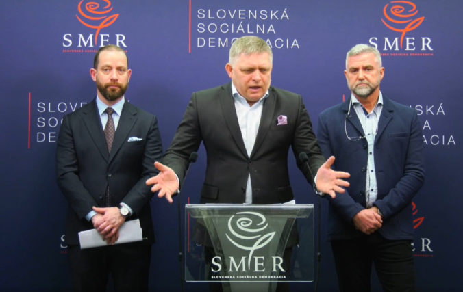 Smer chce odvolať Hamrana aj Juhása z funkcie, Fico hovorí o Slovensku ako o policajnom štáte (video)