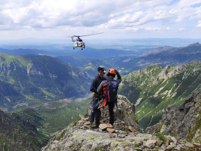 Poľský horolezec padal 150 metrov, zraneniam podľahol (video+foto)