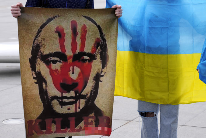 Väčšina Ukrajincov považuje všetkých Rusov za zodpovedných za vojnu, očakávajú aj odškodnenia