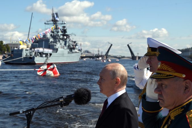 Putin oznámil, že plánuje svoje námorníctvo posilniť o desiatky nových lodí (foto)