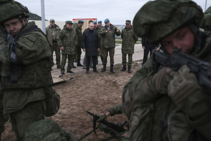 Putin zvýšil pokuty za vyhnutie sa odvodu do armády, platí to aj pre úradníkov zodpovedných za registráciu brancov