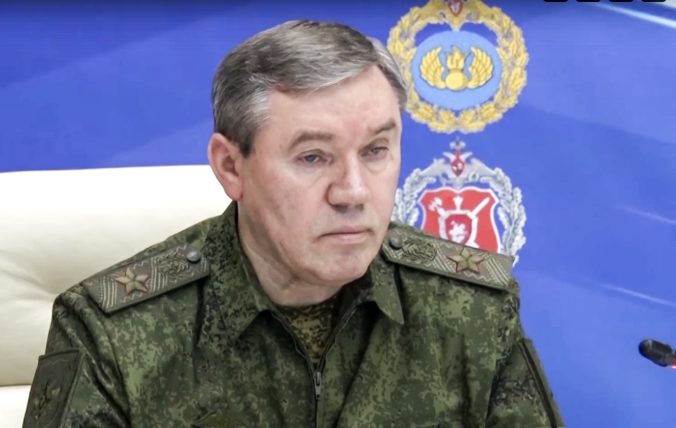 Gerasimov navštívil frontovú líniu v Záporožskej oblasti, vojakom hovoril aj o začatí protibatériového boja