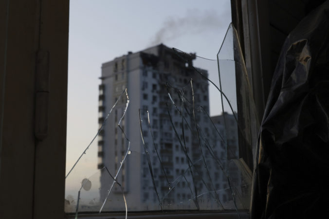 Ukrajinské drony zhodili výbušniny na ruské mesto Kursk, explózie poškodili administratívne budovy