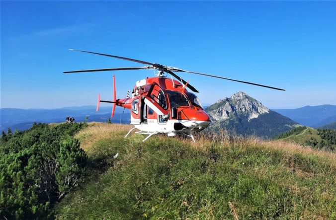 Poľský turista skolaboval na Poludňovom Grúni, privolaný bol aj záchranársky vrtuľník