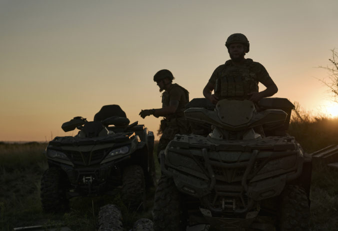 Rusi by mohli „prasknúť“ na jednom alebo dvoch miestach frontovej línie, chýbajú im vojaci i záložné jednotky