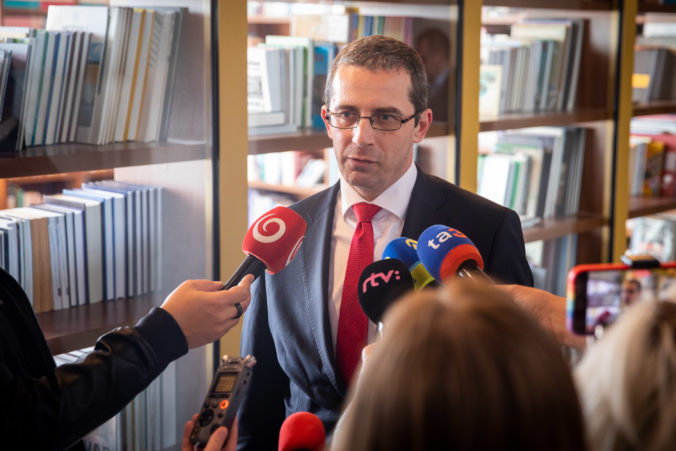 Riaditeľ NBÚ sa dozvedel o obvinení z médií, po návrate z dovolenky poskytne polícii súčinnosť