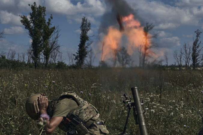 Ukrajine pravdepodobne pomohla v boji kontroverzná kazetová munícia, ruskí vojaci museli utiecť