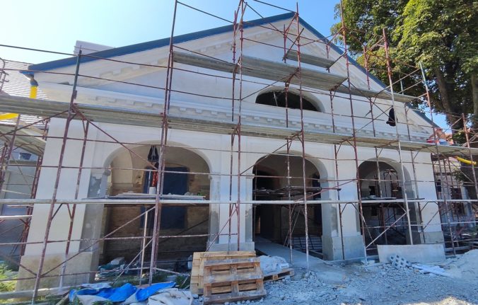 Rekonštrukcia kaštieľa v Čunove je v záverečnej fáze, schátraná budova sa mení na vzdelávacie centrum (foto)