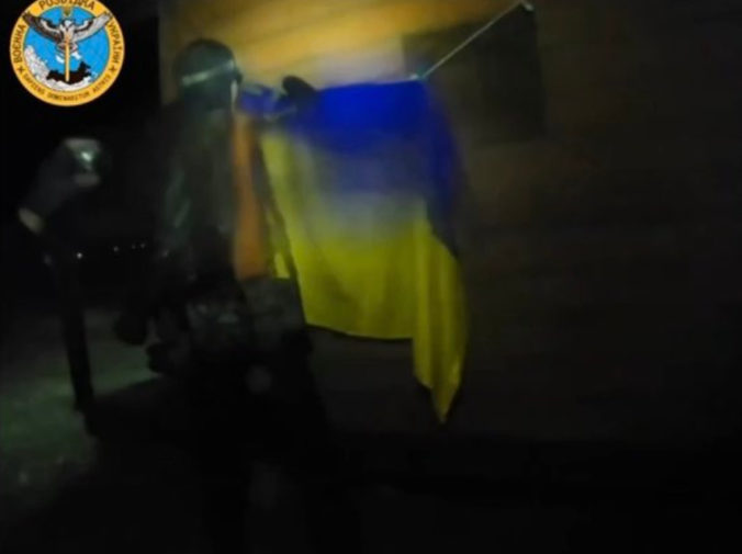 Na Kryme zaviala ukrajinská vlajka, spravodajské sily podnikli úspešnú operáciu (video+foto)